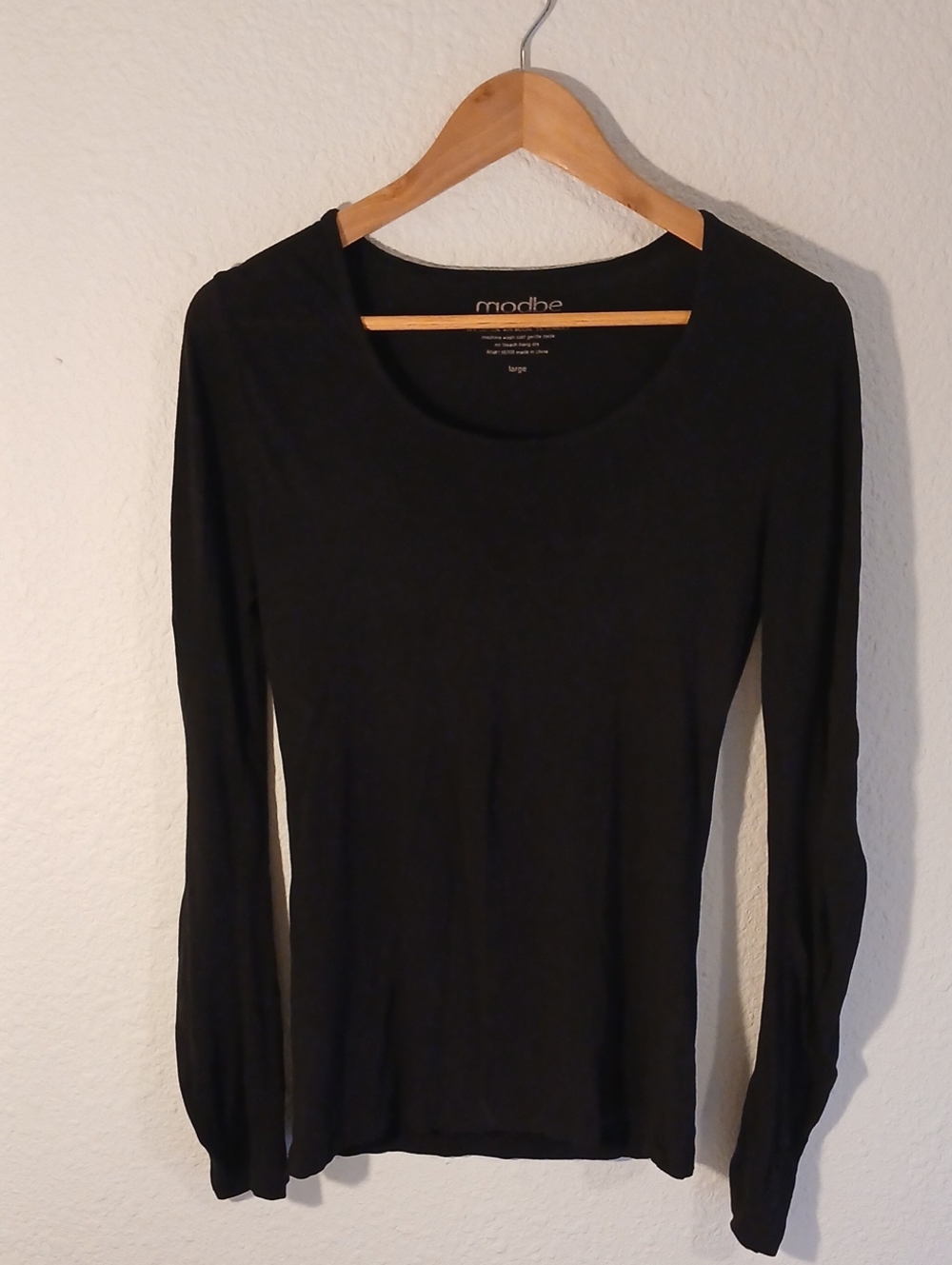 Women's Modbe Black Long-Sleeve Scoop Neck Top